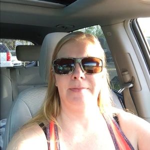 Meet your Posher, Miranda